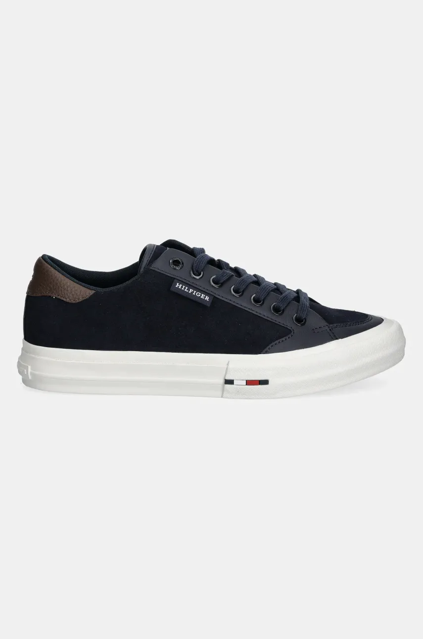 Замшевые кроссовки Tommy Hilfiger TH HI VULC STREET LOW SUEDE RWB цвет синий FM0FM05458 Замшевые кроссовки Tommy Hilfiger TH HI VULC STREET LOW SUEDE RWB цвет синий FM0FM05458
