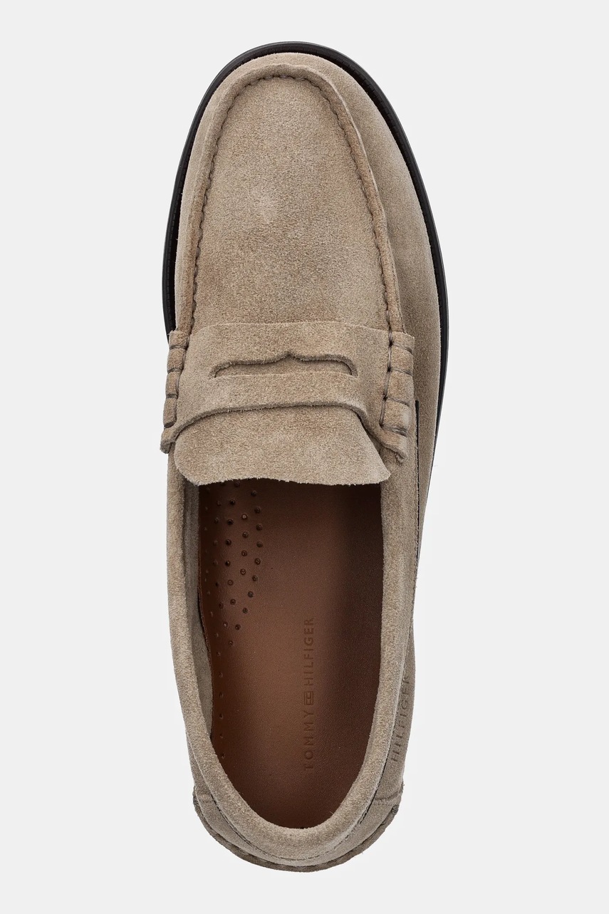 Замшеві мокасини Tommy Hilfiger CLASSIC HILFIGER SUEDE LOAFER чоловічі колір бежевий FM0FM05363 