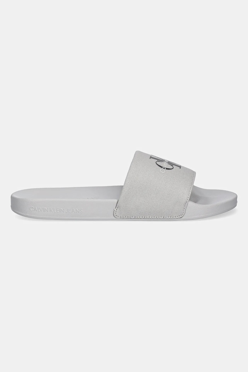 Шлепанцы Calvin Klein Jeans SLIDE MONOGRAM мужские цвет серый YM0YM01271 Шлепанцы Calvin Klein Jeans SLIDE MONOGRAM мужские цвет серый YM0YM01271