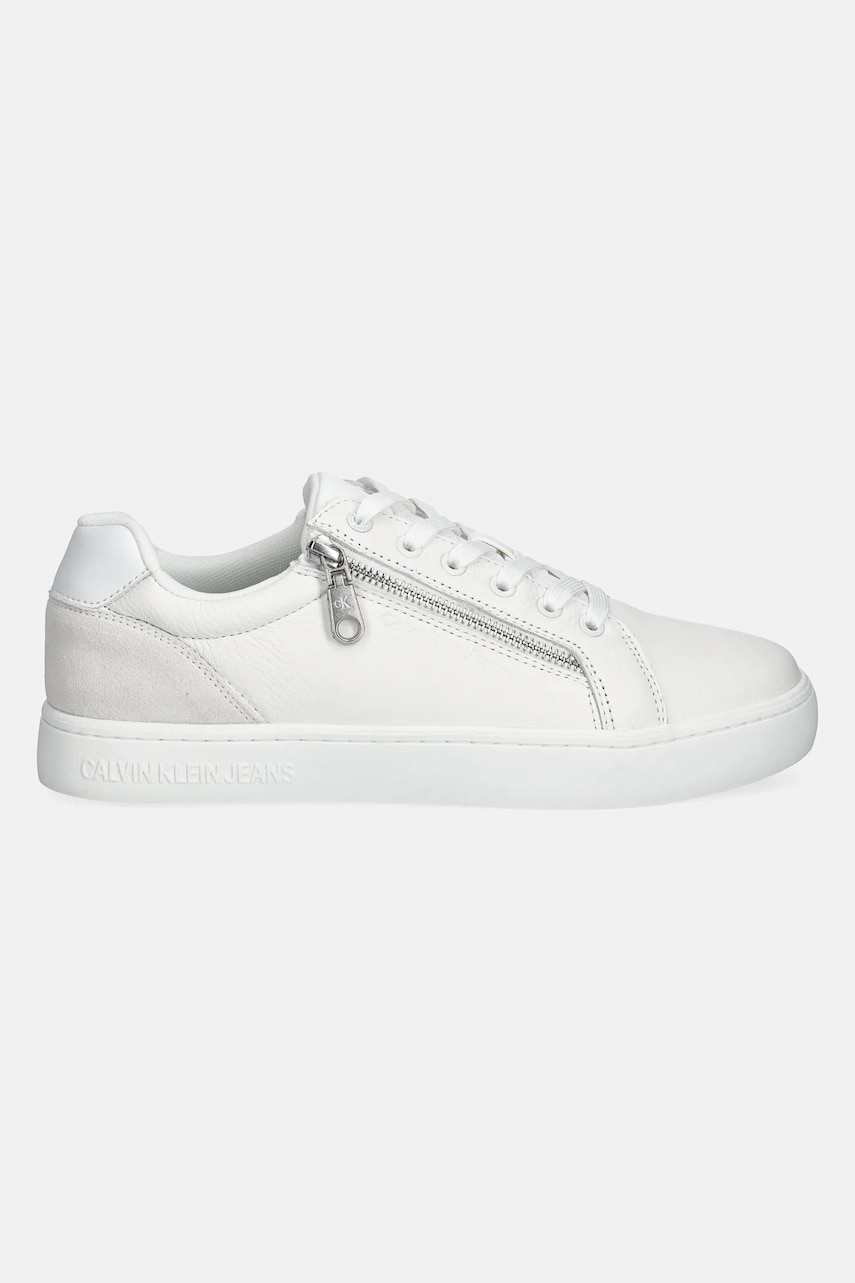 Кожаные кроссовки Calvin Klein Jeans CLASSIC CUPSOLE ZIP LOW IN цвет белый YM0YM01254 Кожаные кроссовки Calvin Klein Jeans CLASSIC CUPSOLE ZIP LOW IN цвет белый YM0YM01254