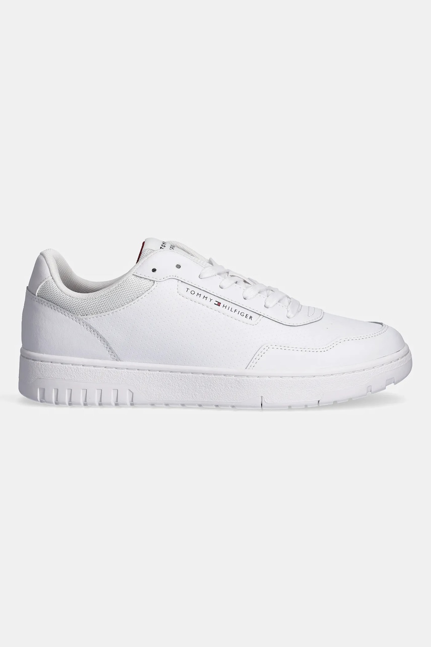 Кроссовки Tommy Hilfiger TH BASKET CORE LTH PINPERF цвет белый FM0FM05466 Кроссовки Tommy Hilfiger TH BASKET CORE LTH PINPERF цвет белый FM0FM05466