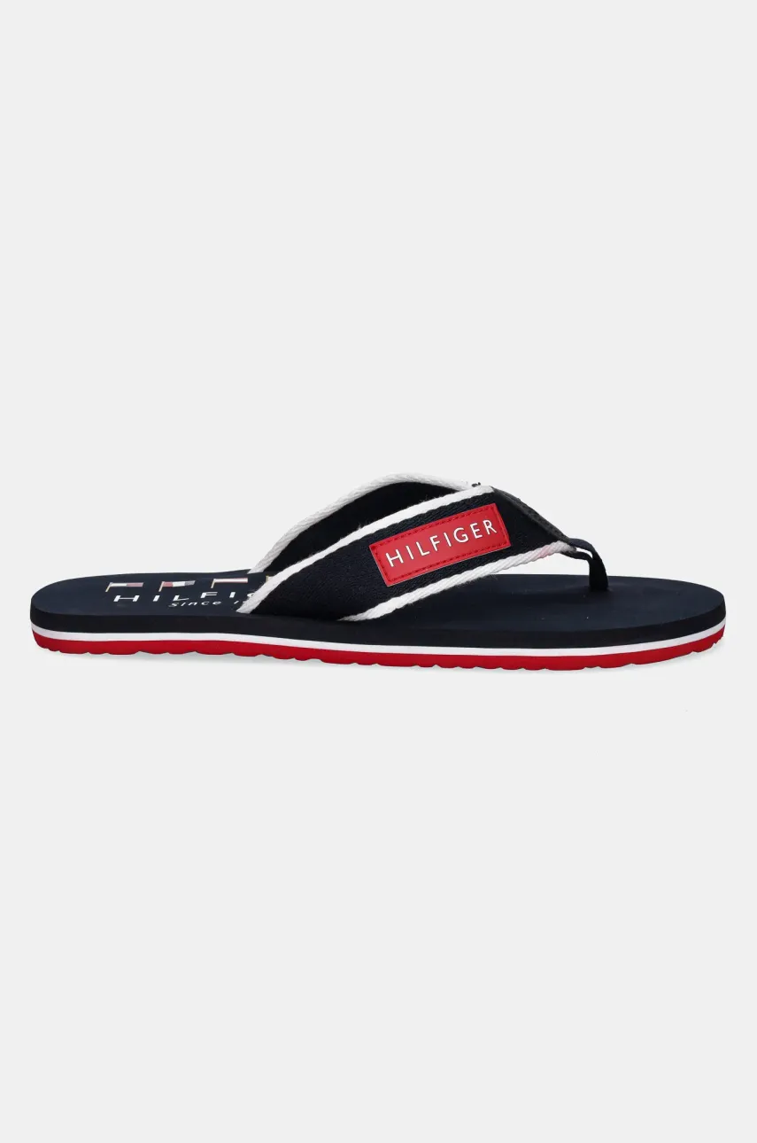 Вьетнамки Tommy Hilfiger PATCH HILFIGER BEACH SANDAL мужские цвет синий FM0FM05435 Вьетнамки Tommy Hilfiger PATCH HILFIGER BEACH SANDAL мужские цвет синий FM0FM05435