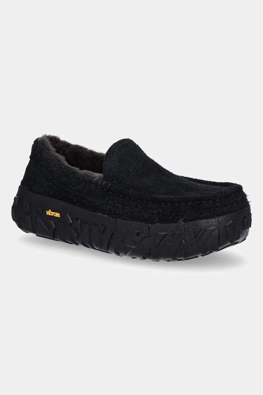 UGG mocasini din piele intoarsa Ascot Wrap Tech barbati, culoarea negru, 1167670-BLK