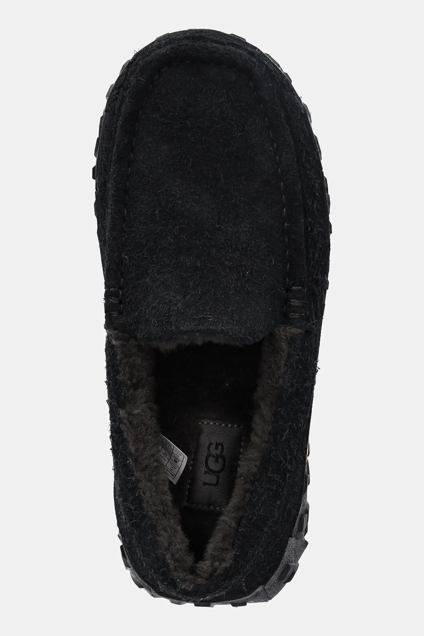 Замшеві мокасини UGG Ascot Wrap Tech чоловічі колір чорний 1167670-BLK 