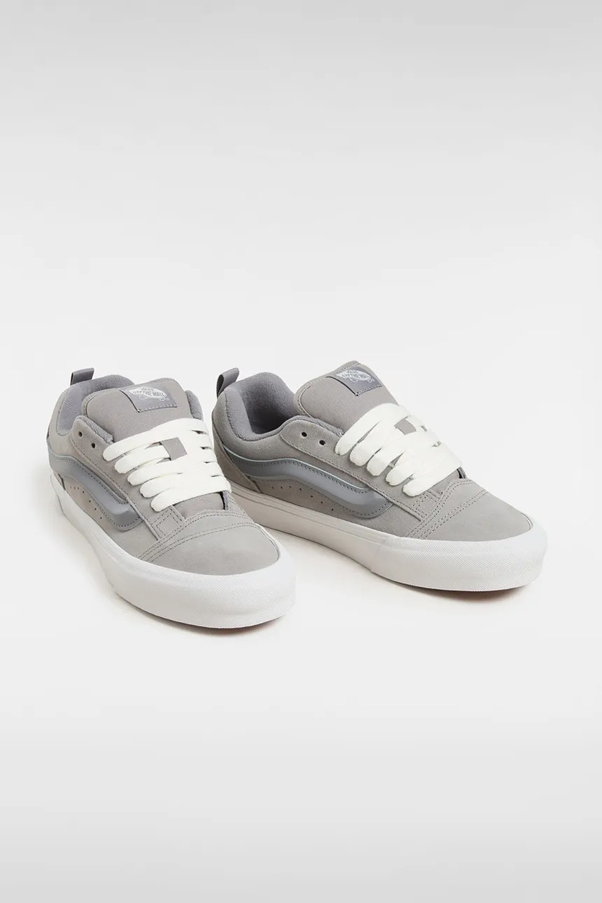 Σουέτ sneakers Vans Knu Skool χρώμα: γκρι, VN000D6CBXC1 φωτογραφία