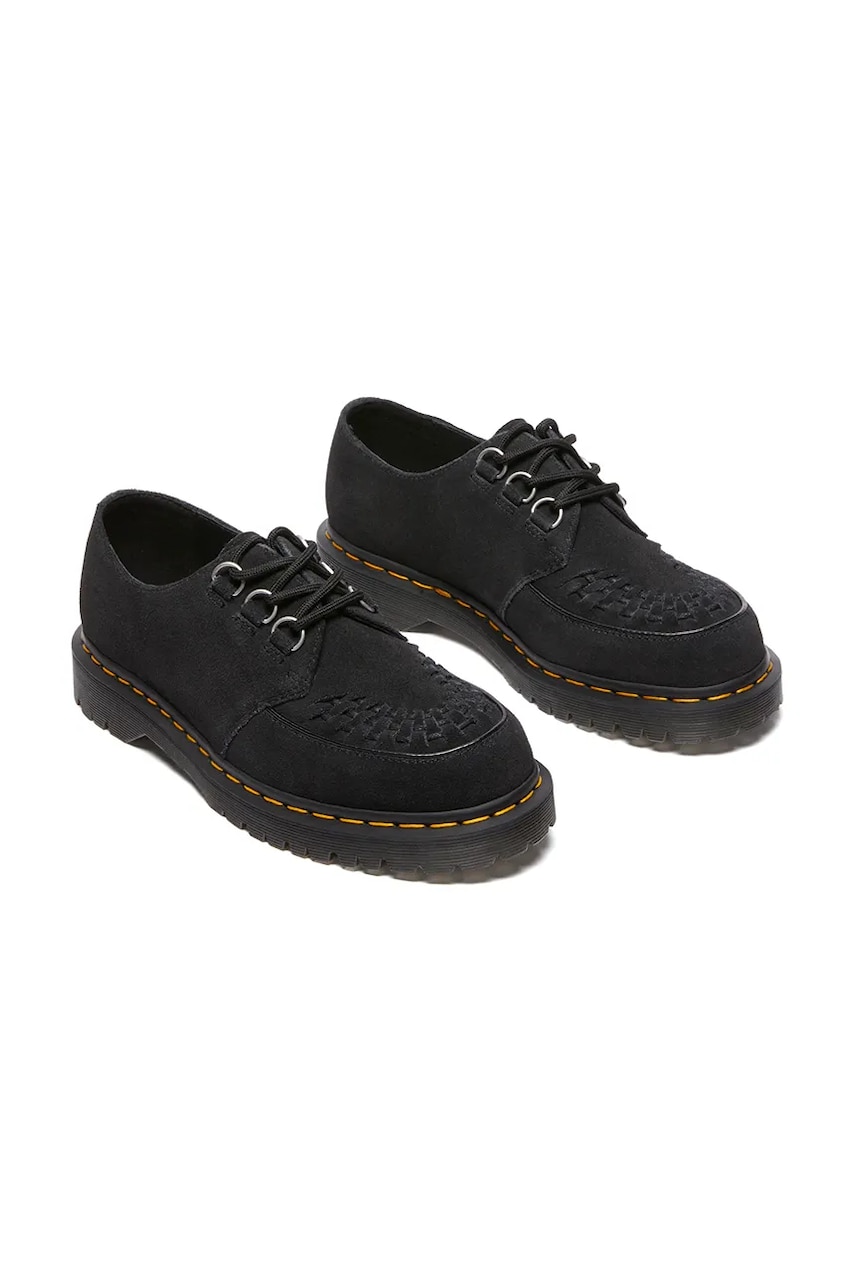 Замшевые туфли Dr. Martens Ramsey цвет чёрный на плоском ходу DM40572001 Замшевые туфли Dr. Martens Ramsey цвет чёрный на плоском ходу DM40572001