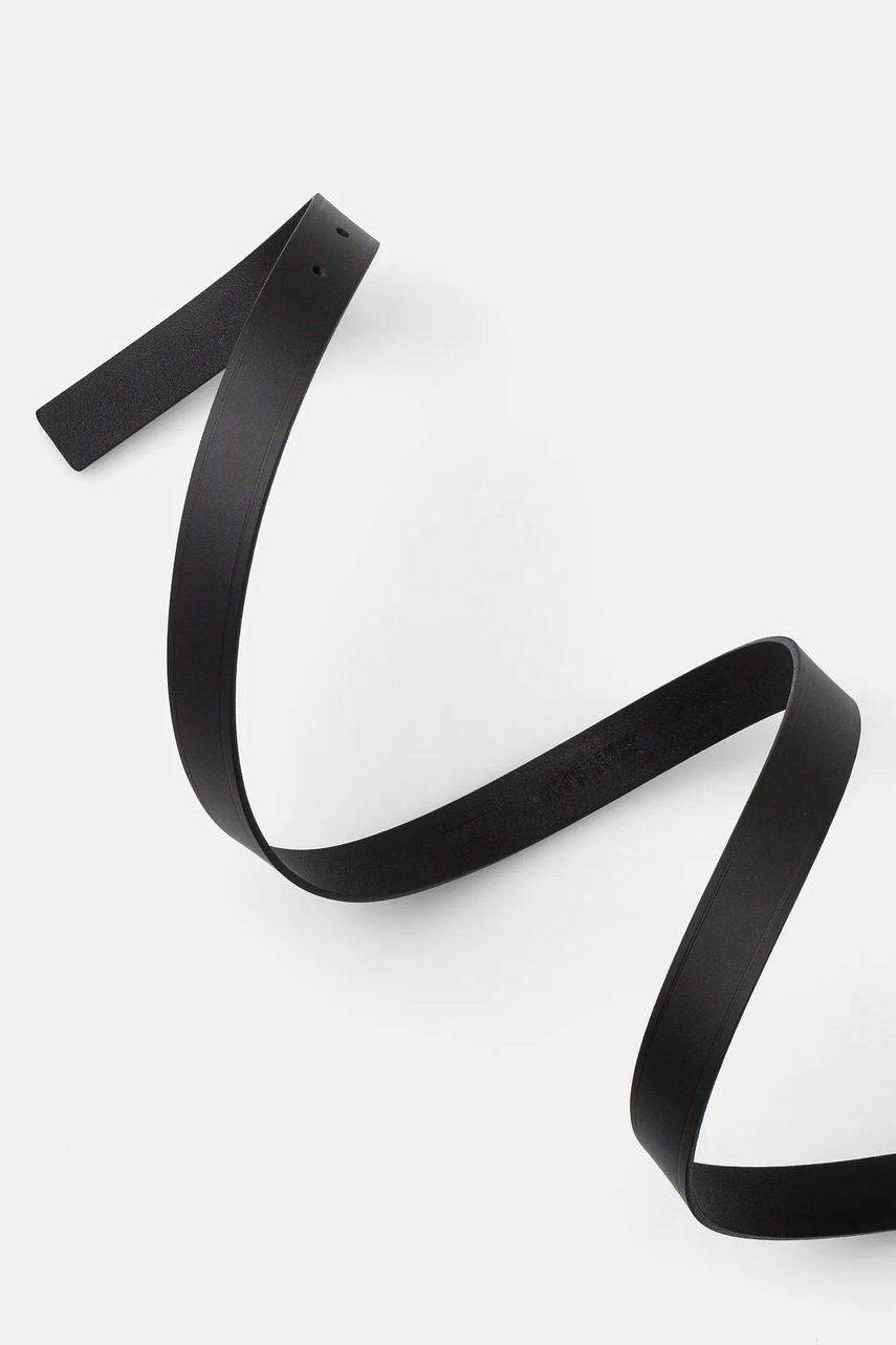 Кожаный ремень Tommy Jeans женский цвет чёрный AW0AW17318 Кожаный ремень Tommy Jeans женский цвет чёрный AW0AW17318