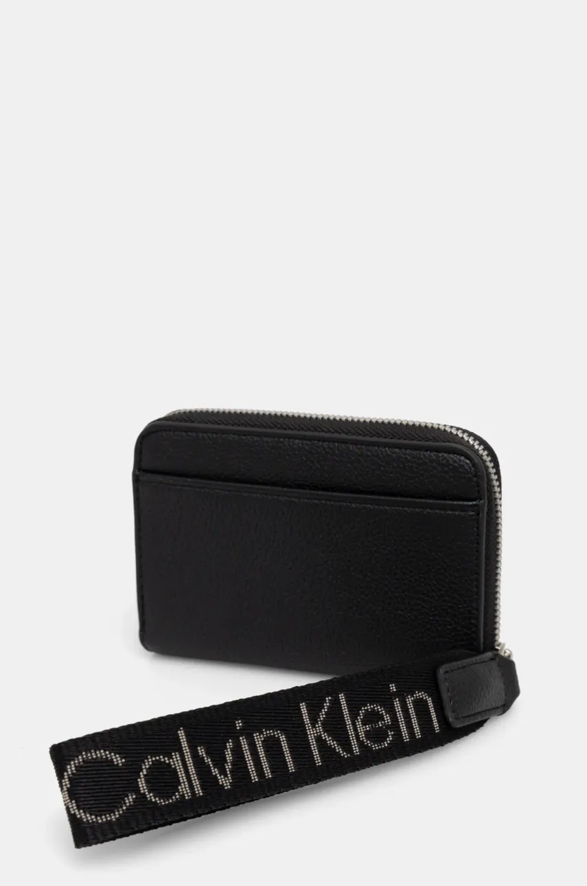 Кошелек Calvin Klein Jeans женский цвет чёрный K60K613058 Кошелек Calvin Klein Jeans женский цвет чёрный K60K613058