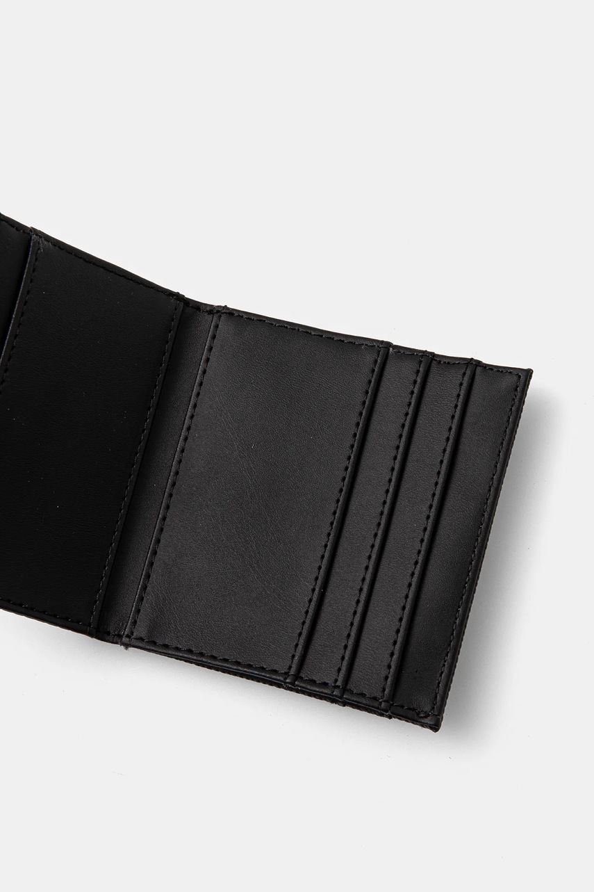 Πορτοφόλι Guess LAUREL χρώμα: μαύρο, SWZG85 00152 φωτογραφία