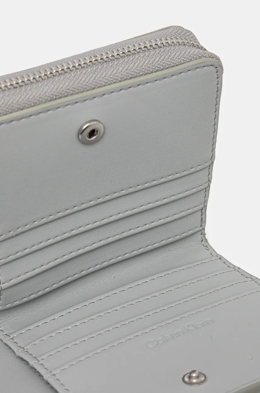 Кошелек Calvin Klein женский цвет серый K60K612942 Кошелек Calvin Klein женский цвет серый K60K612942