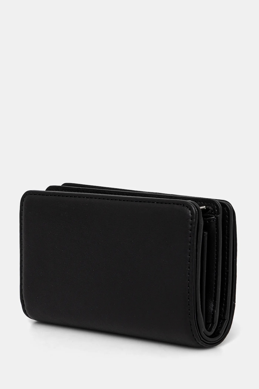 Кошелек Calvin Klein женский цвет чёрный K60K612956 Кошелек Calvin Klein женский цвет чёрный K60K612956