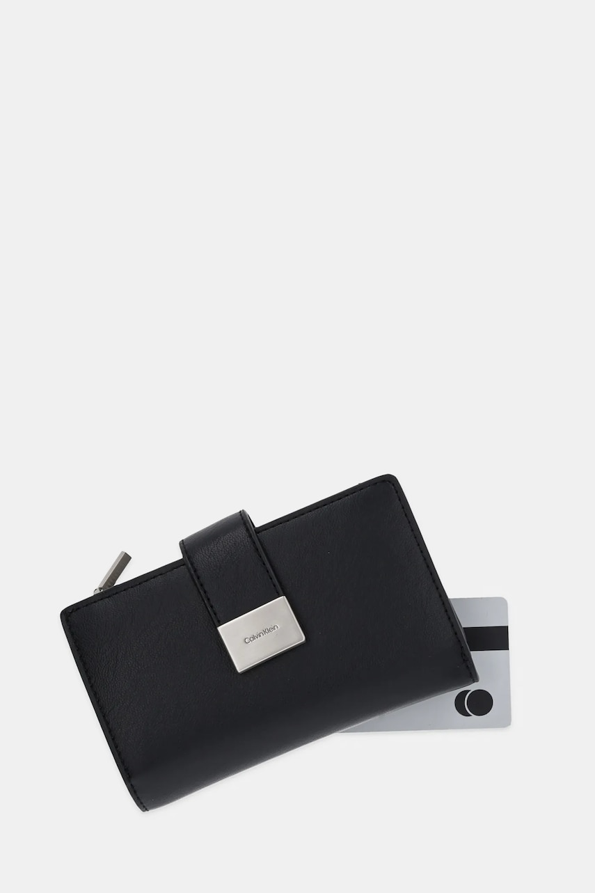 Кошелек Calvin Klein женский цвет чёрный K60K612961 Кошелек Calvin Klein женский цвет чёрный K60K612961