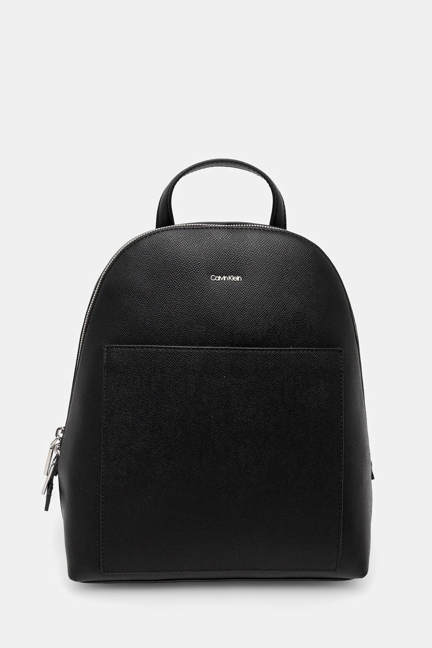 

Раница Calvin Klein в черно малък размер с изчистен дизайн K60K613087, Черен