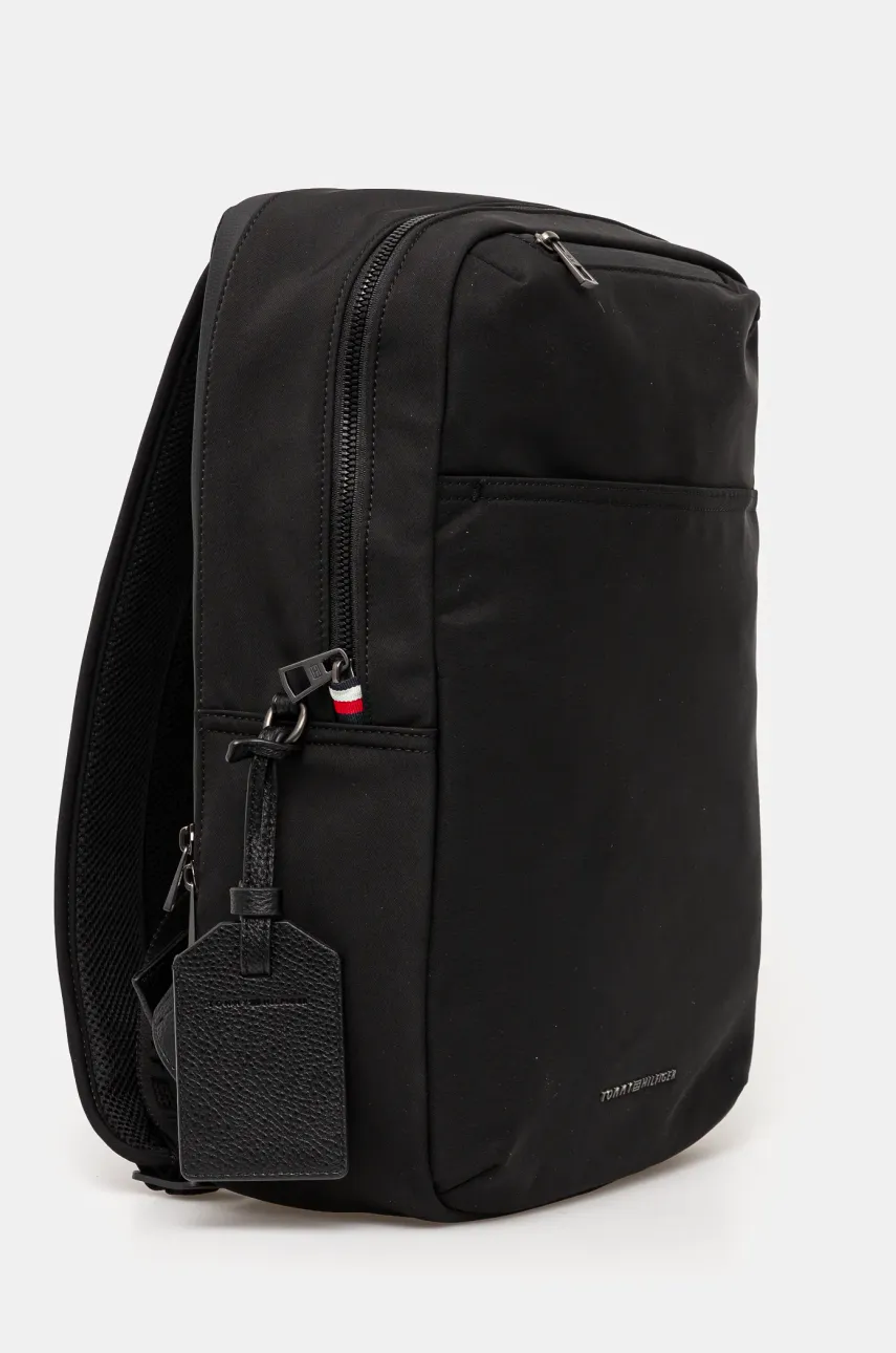 Рюкзак Tommy Hilfiger мужской цвет чёрный большой однотонный AM0AM13068 Рюкзак Tommy Hilfiger мужской цвет чёрный большой однотонный AM0AM13068