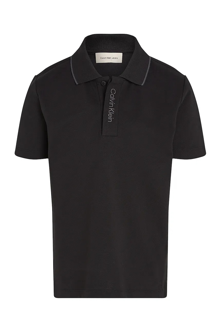 Детское поло Calvin Klein Jeans 0 цвет чёрный однотонное IB0IB02370 в Ровном Детское поло Calvin Klein Jeans 0 цвет чёрный однотонное IB0IB02370 в Ровном