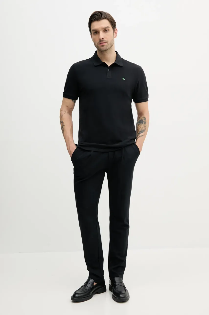 Хлопковое поло Calvin Klein Jeans мужское цвет чёрный однотонное LV040EM269 Хлопковое поло Calvin Klein Jeans мужское цвет чёрный однотонное LV040EM269