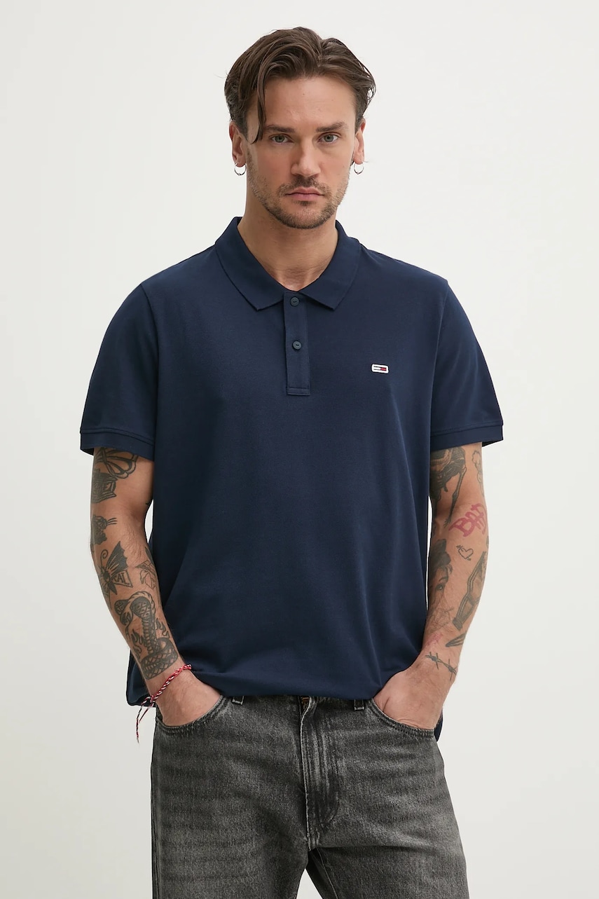 Tommy Jeans polo de bumbac barbati, culoarea albastru marin, neted, DM0DM20676 Tommy Jeans polo de bumbac barbati, culoarea albastru marin, neted, DM0DM20676