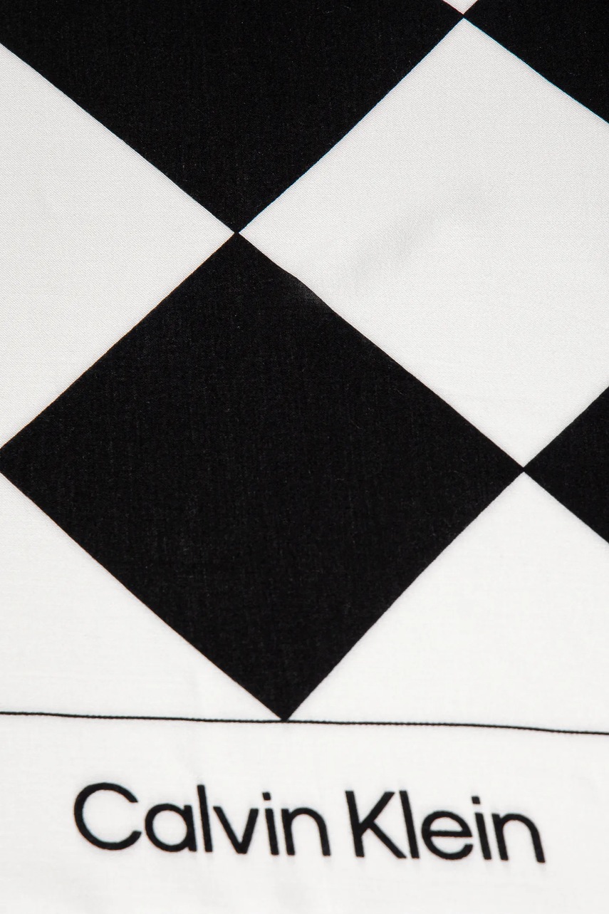Платок Calvin Klein женский цвет чёрный узор K60K613232 Платок Calvin Klein женский цвет чёрный узор K60K613232