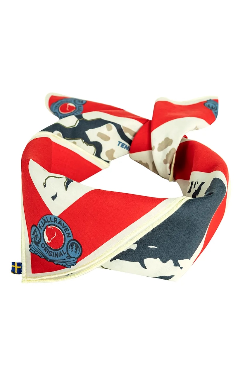 Платок Fjallraven Swedish Classic цвет красный узорный F87148 Платок Fjallraven Swedish Classic цвет красный узорный F87148