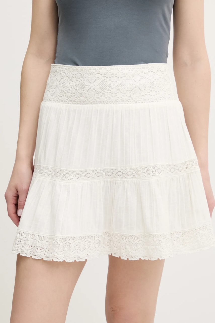 Superdry fusta culoarea bej, mini, evazati, W7210350A-71D