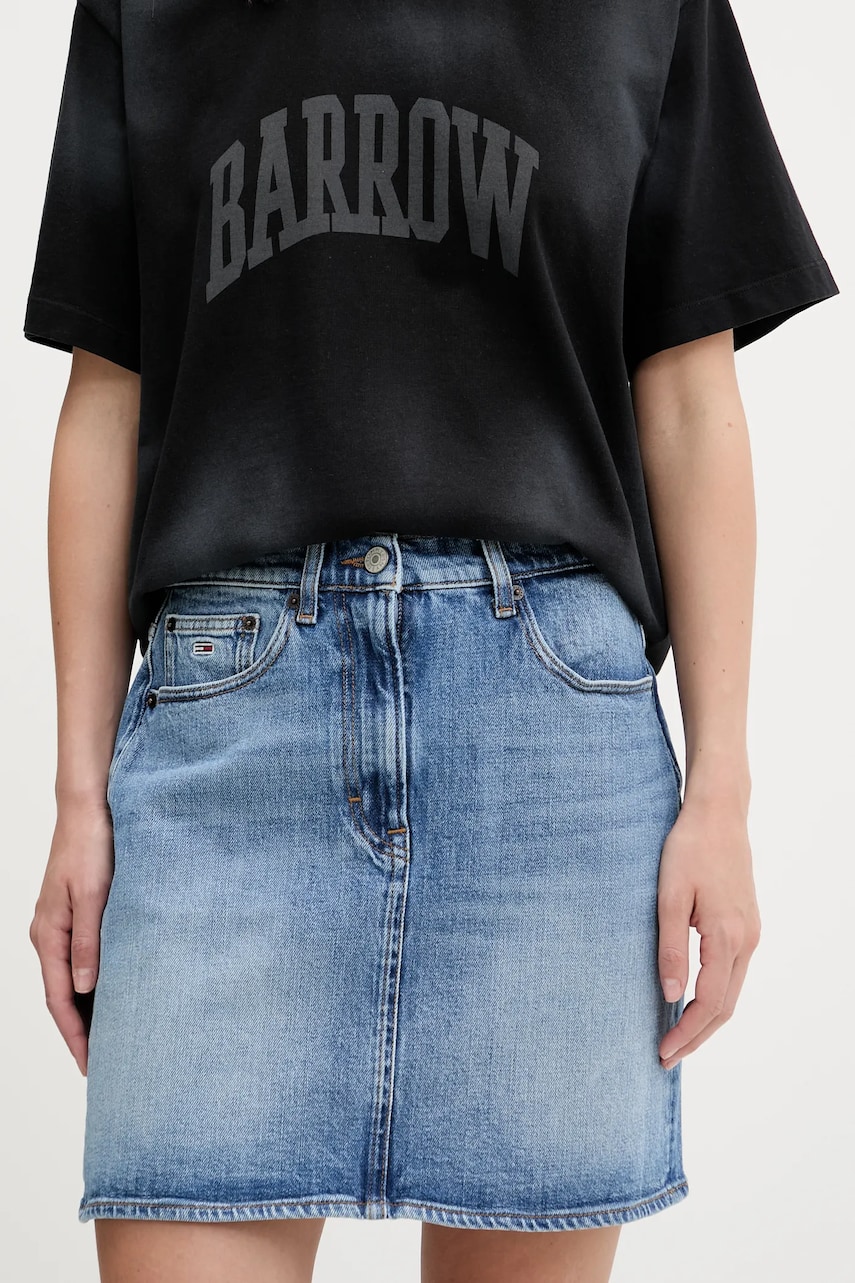 Levně Džínová sukně Tommy Jeans modrá barva, mini, pouzdrová, DW0DW20136