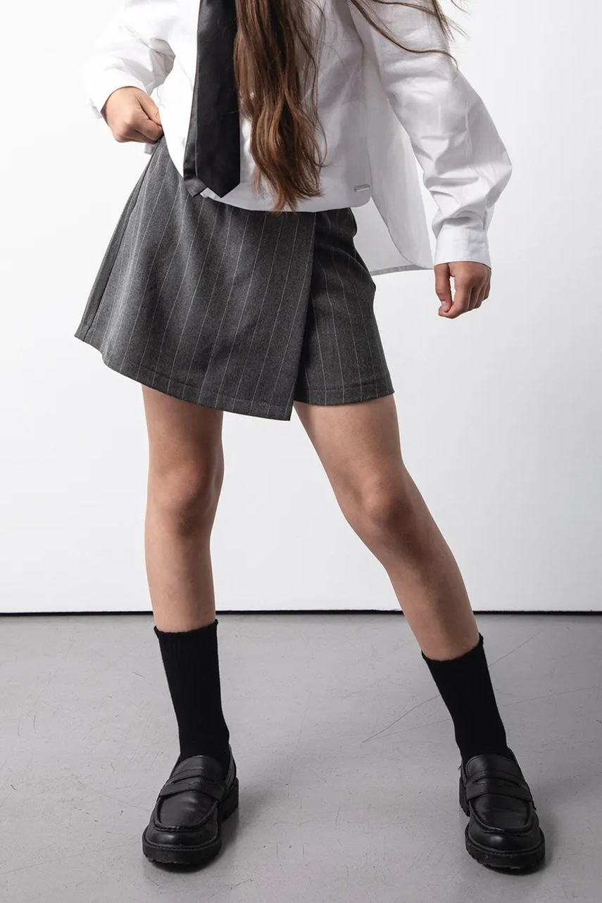 Levně Sukně Coccodrillo šedá barva, mini, BACK TO SCHOOL GIRL