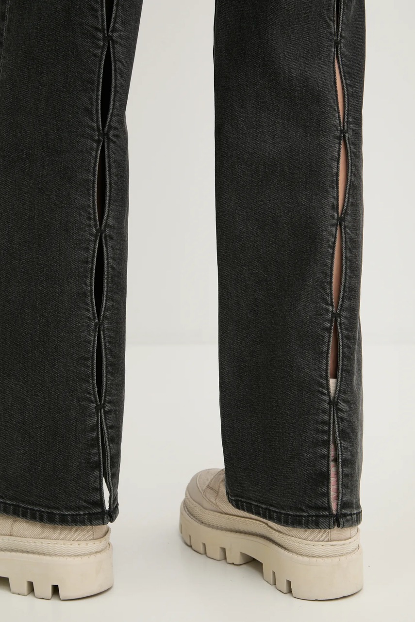 Τζιν παντελόνι PURPLE BRAND SLIM STRAIGHT BACK CUT OUT D1003-SCBL224 φωτογραφία