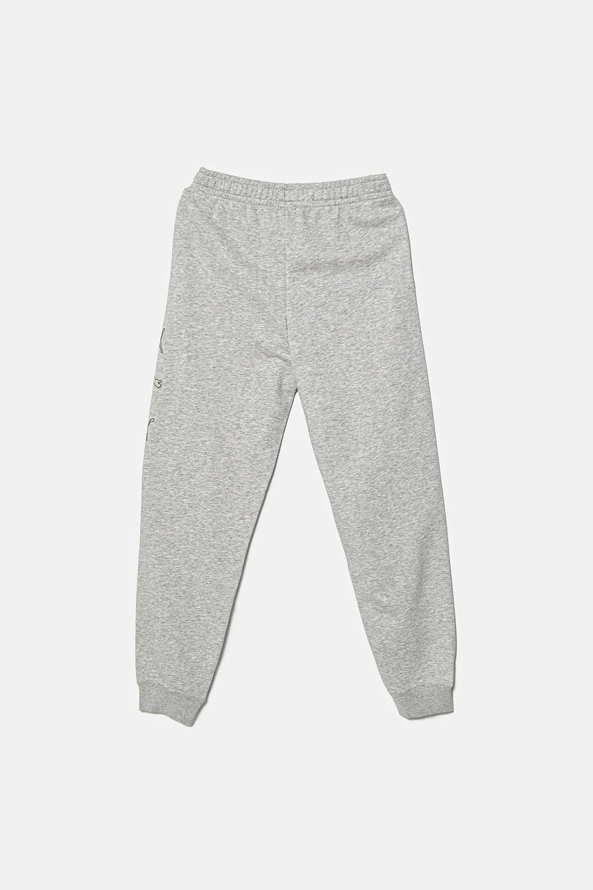 Хлопковые спортивные штаны Puma ESS LOGO LAB Execution Sweatpants TR цвет серый с принтом 685790 Хлопковые спортивные штаны Puma ESS LOGO LAB Execution Sweatpants TR цвет серый с принтом 685790
