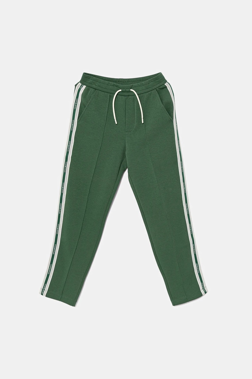 Детские спортивные штаны Emporio Armani цвет зелёный с аппликацией EB000148 AF10126 Детские спортивные штаны Emporio Armani цвет зелёный с аппликацией EB000148 AF10126
