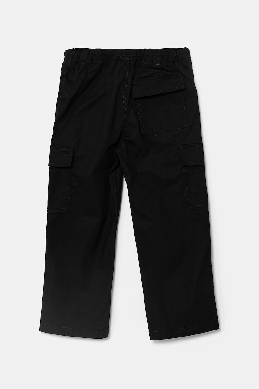 Детские брюки United Colors of Benetton цвет чёрный однотонные 4L2VCF04I Детские брюки United Colors of Benetton цвет чёрный однотонные 4L2VCF04I
