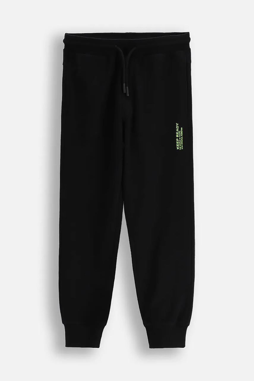 Coccodrillo pantaloni de trening din bumbac pentru copii culoarea negru, neted, EVERYDAY BOY Coccodrillo pantaloni de trening din bumbac pentru copii culoarea negru, neted, EVERYDAY BOY