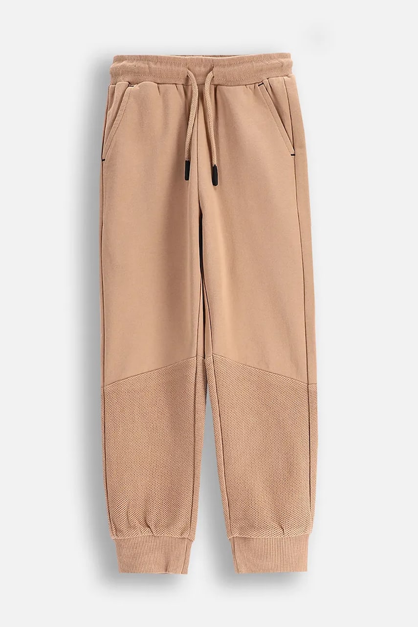 Coccodrillo pantaloni de trening din bumbac pentru copii culoarea maro, neted, MONOCHROME BOY KIDS Coccodrillo pantaloni de trening din bumbac pentru copii culoarea maro, neted, MONOCHROME BOY KIDS