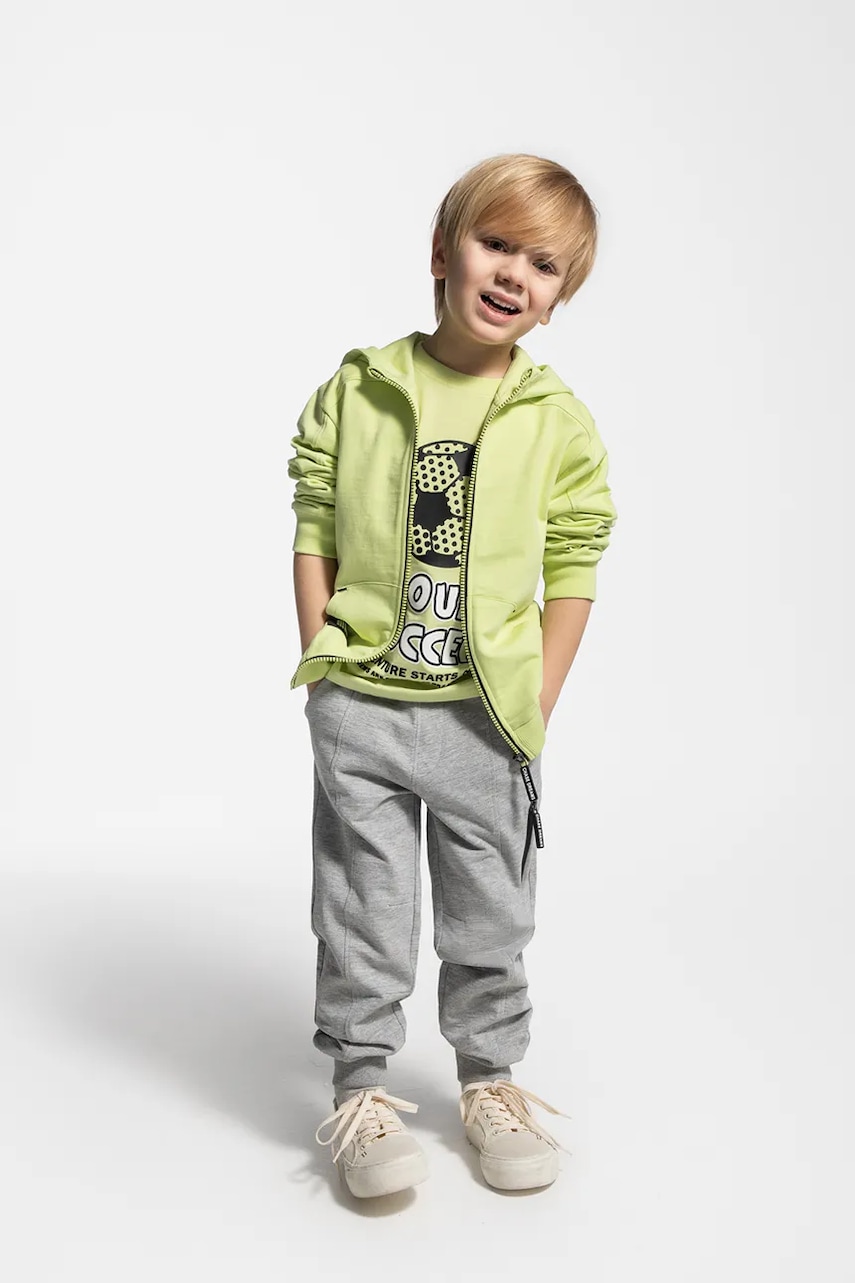 Coccodrillo pantaloni de trening din bumbac pentru copii culoarea gri, neted, MONOCHROME BOY KIDS Coccodrillo pantaloni de trening din bumbac pentru copii culoarea gri, neted, MONOCHROME BOY KIDS