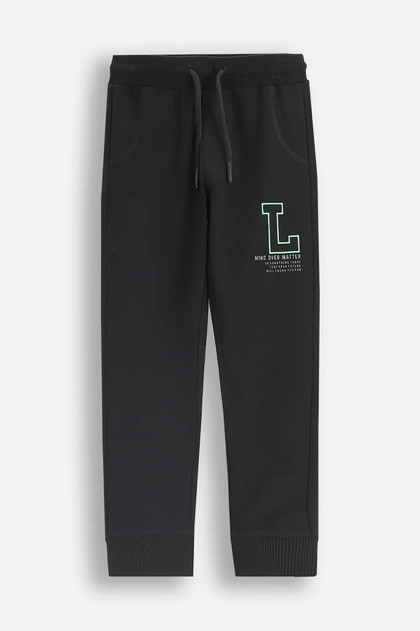 Coccodrillo pantaloni de trening pentru copii culoarea negru, cu imprimeu, EVERYDAY BOY