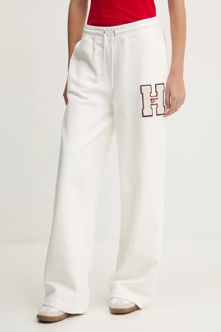 Tommy Jeans pantaloni de trening din bumbac culoarea bej, cu imprimeu, DW0DW20558