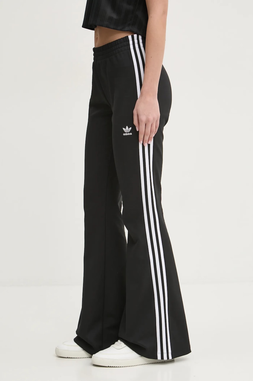 Levně Kalhoty adidas Originals 3- Stripes Flared dámské, černá barva, vzorované, JC5783