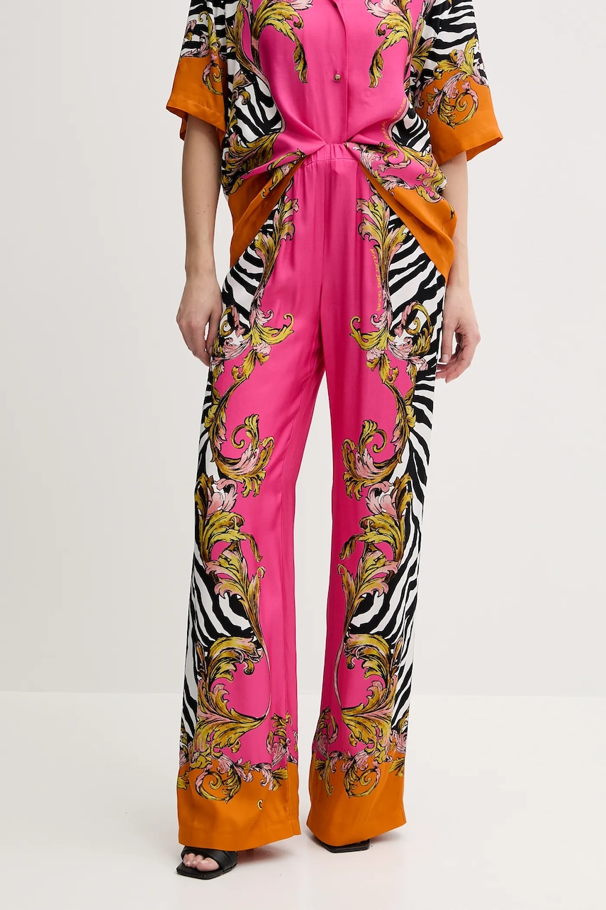 Levně Kalhoty Versace Jeans Couture dámské, růžová barva, široké, high waist, 78HAA1P2 NS653