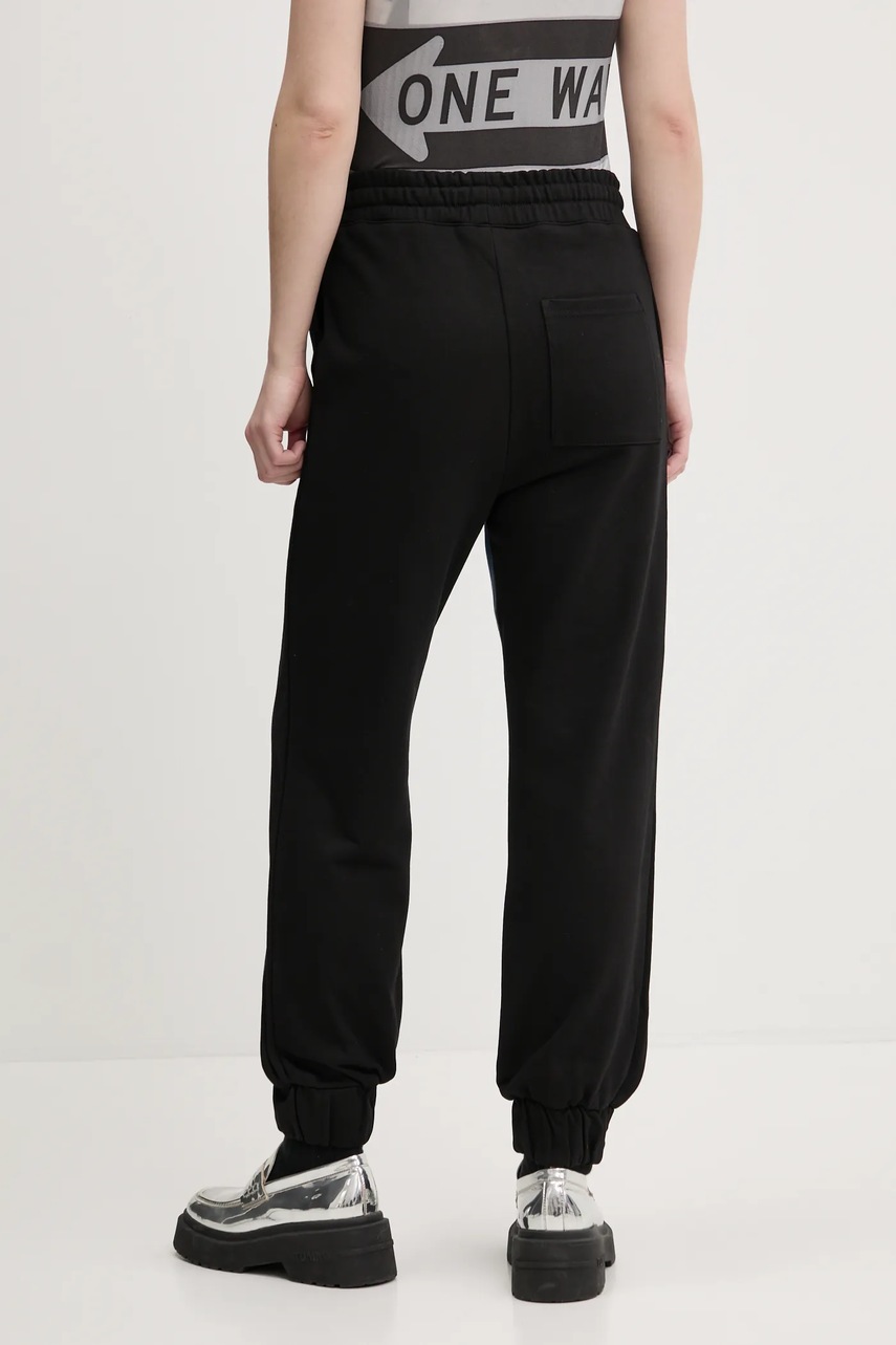 Desigual melegítőnadrág PEETERS női, sima, 25SWDD73 termék 2. képe