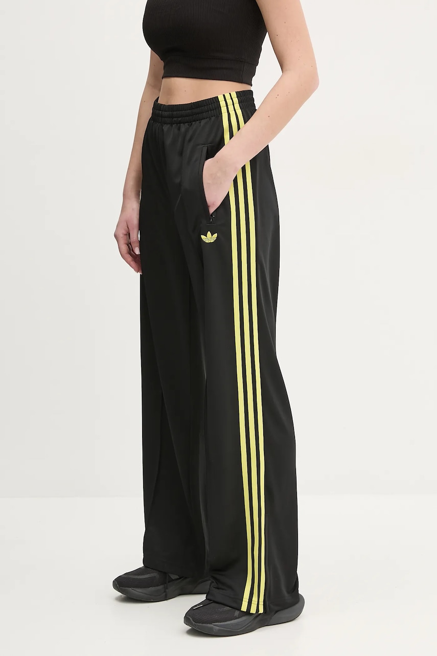 adidas Originals pantaloni de trening Firebird femei, culoarea negru, cu imprimeu, JP2310 adidas Originals pantaloni de trening Firebird femei, culoarea negru, cu imprimeu, JP2310