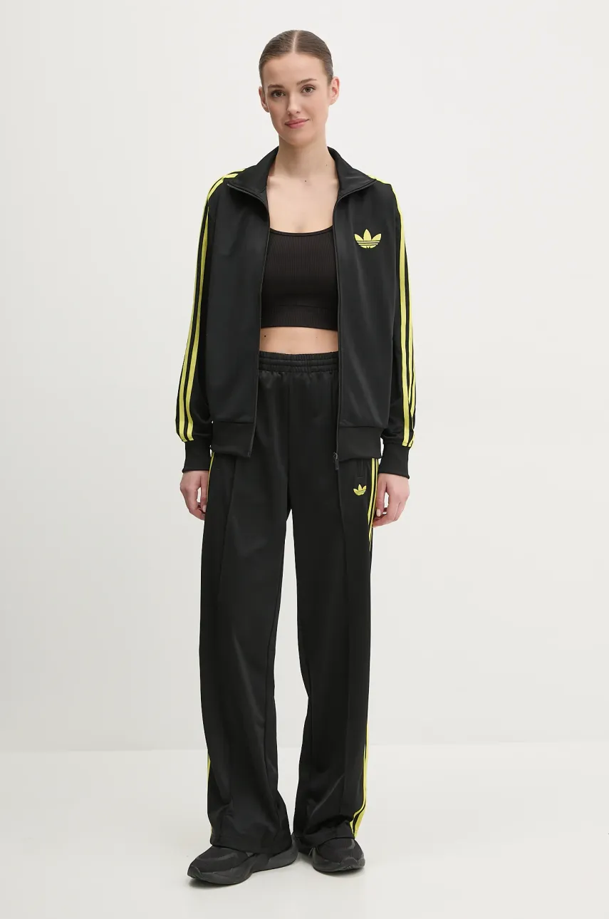 Спортивные штаны adidas Originals Firebird женские цвет чёрный с аппликацией JP2310 Спортивные штаны adidas Originals Firebird женские цвет чёрный с аппликацией JP2310