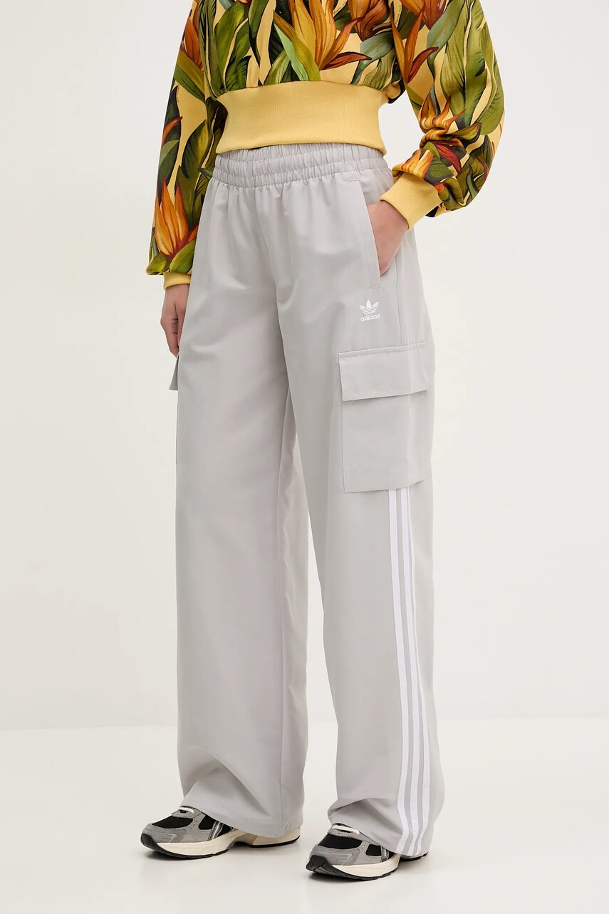 Levně Kalhoty adidas Originals 3-Stripes dámské, šedá barva, s aplikací, JC8139