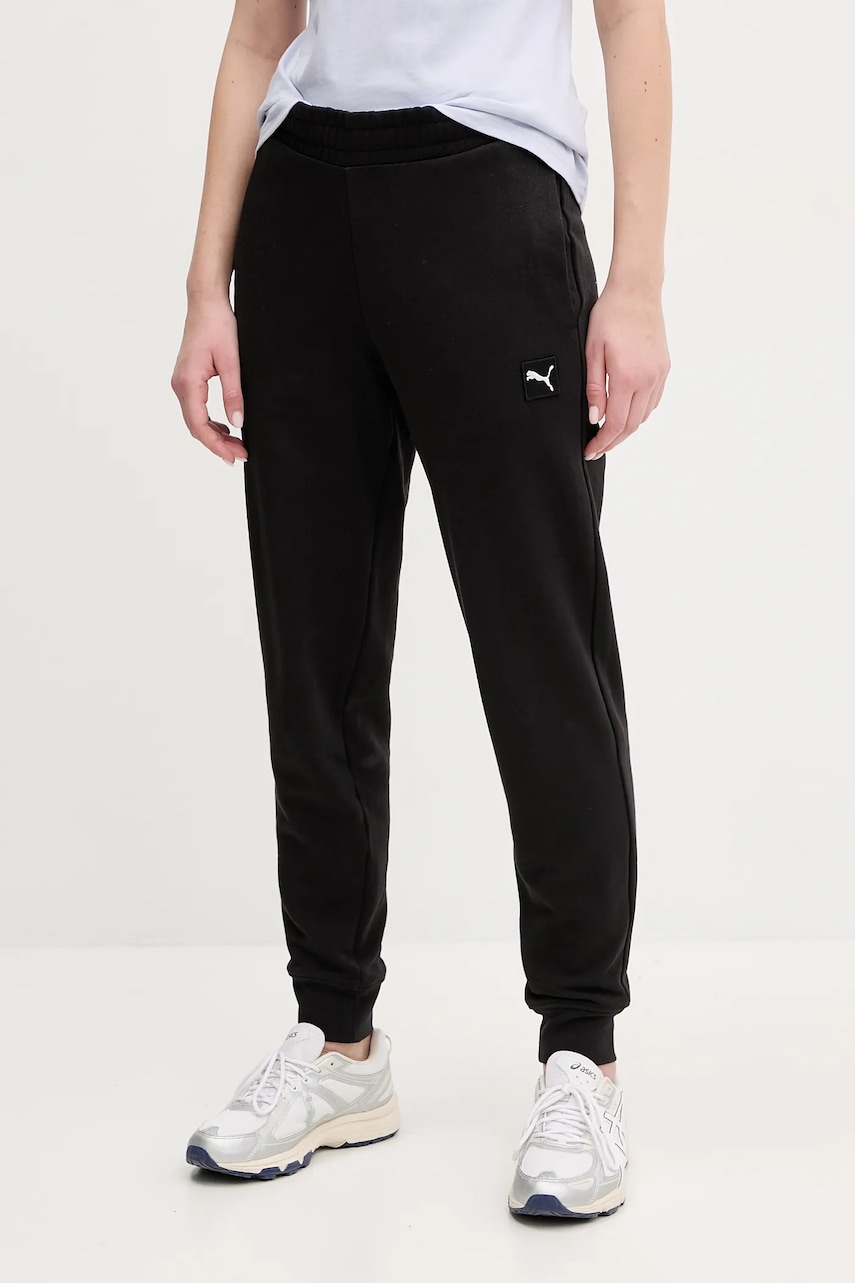 Puma pantaloni de trening din bumbac femei, culoarea negru, neted, 685019 Puma pantaloni de trening din bumbac femei, culoarea negru, neted, 685019