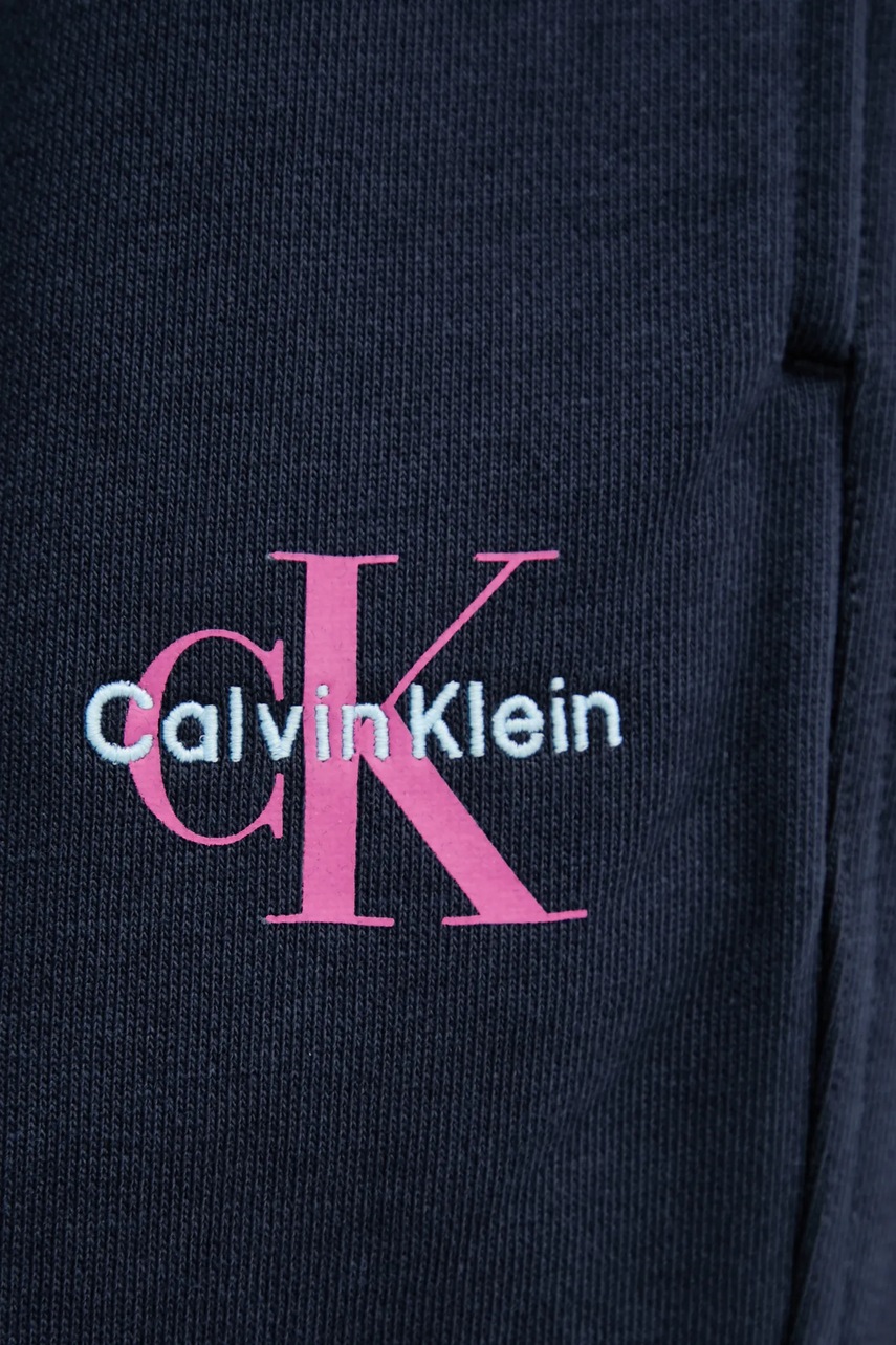 Παντελόνι φόρμας Calvin Klein Jeans χρώμα: άσπρο, LV047B235G φωτογραφία