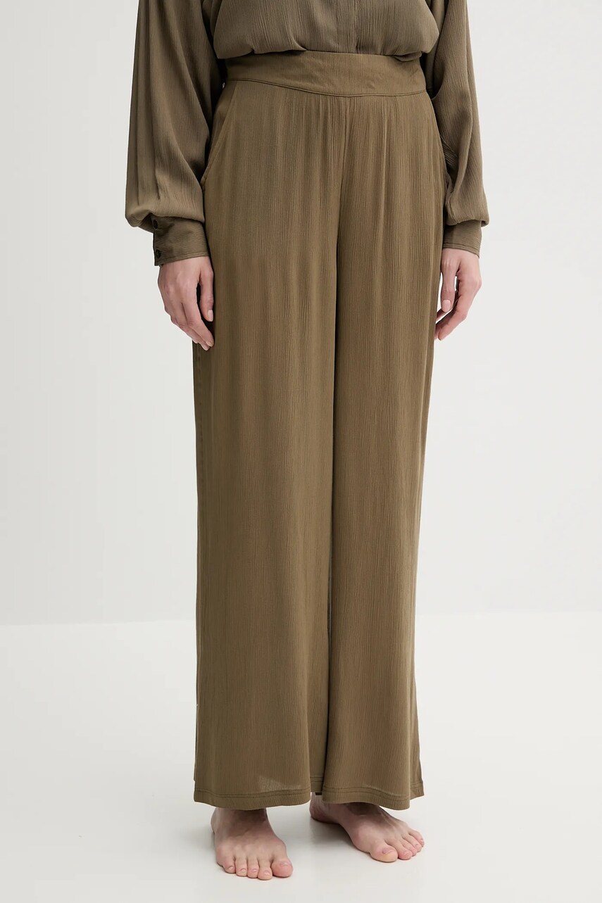 Guess spodnie plażowe NOEMI kolor zielony E5GB03 WH5E0