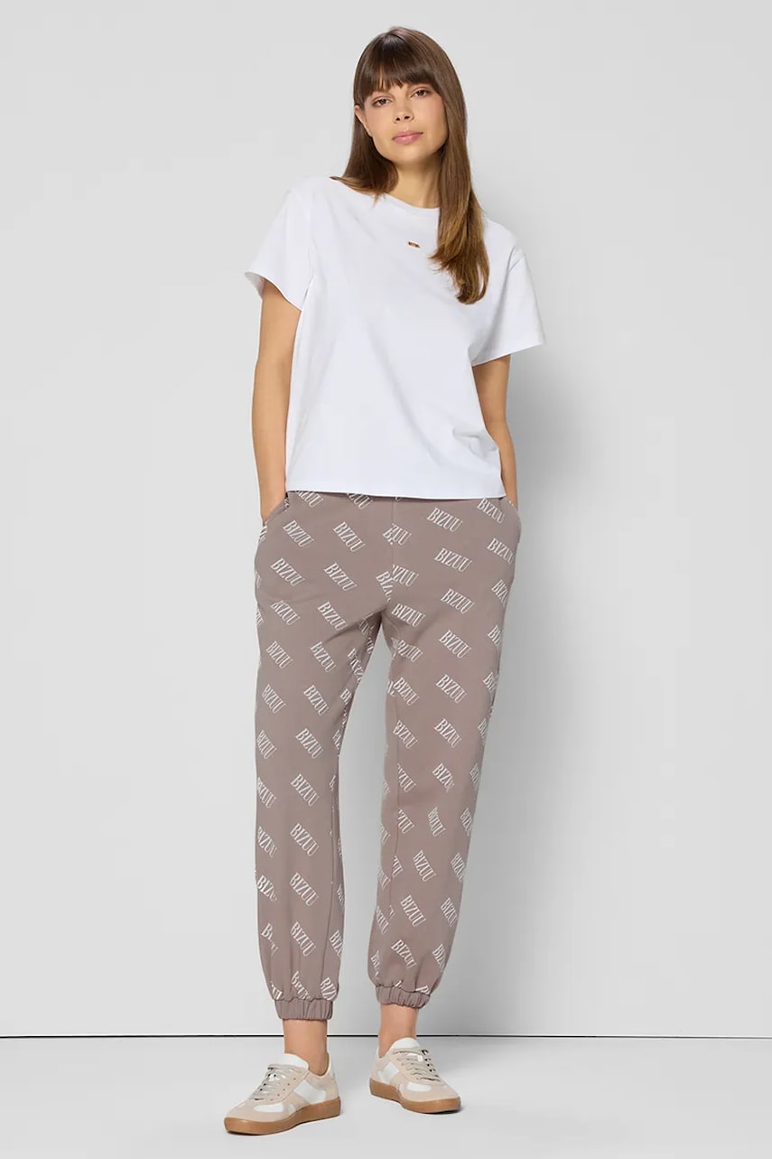Bizuu pantaloni de trening MERING culoarea portocaliu, modelator, MERING BEŻOWY KW25 Bizuu pantaloni de trening MERING culoarea portocaliu, modelator, MERING BEŻOWY KW25