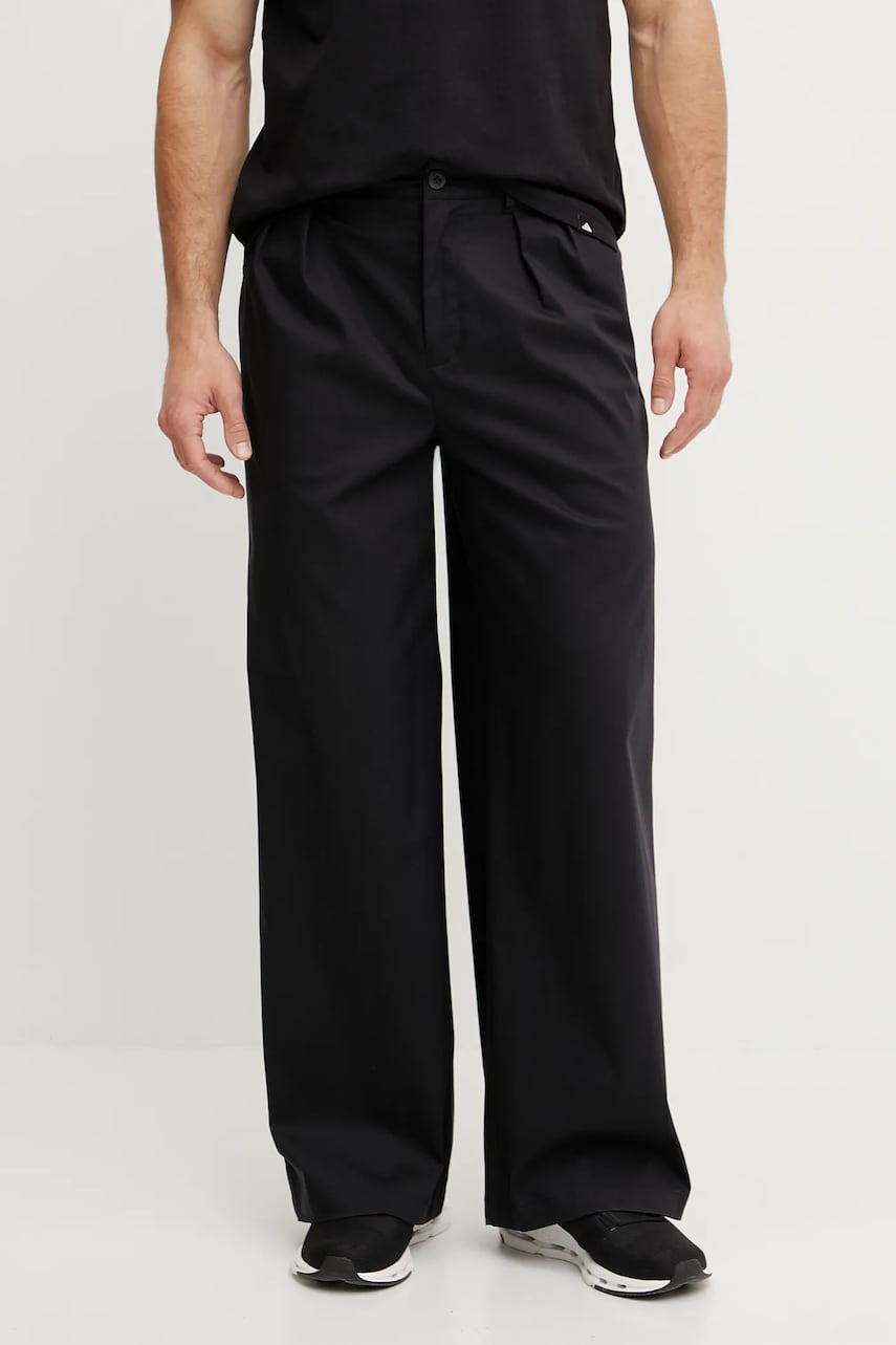 Levně Kalhoty New Balance dámské, černá barva, široké, high waist, WP51538BK