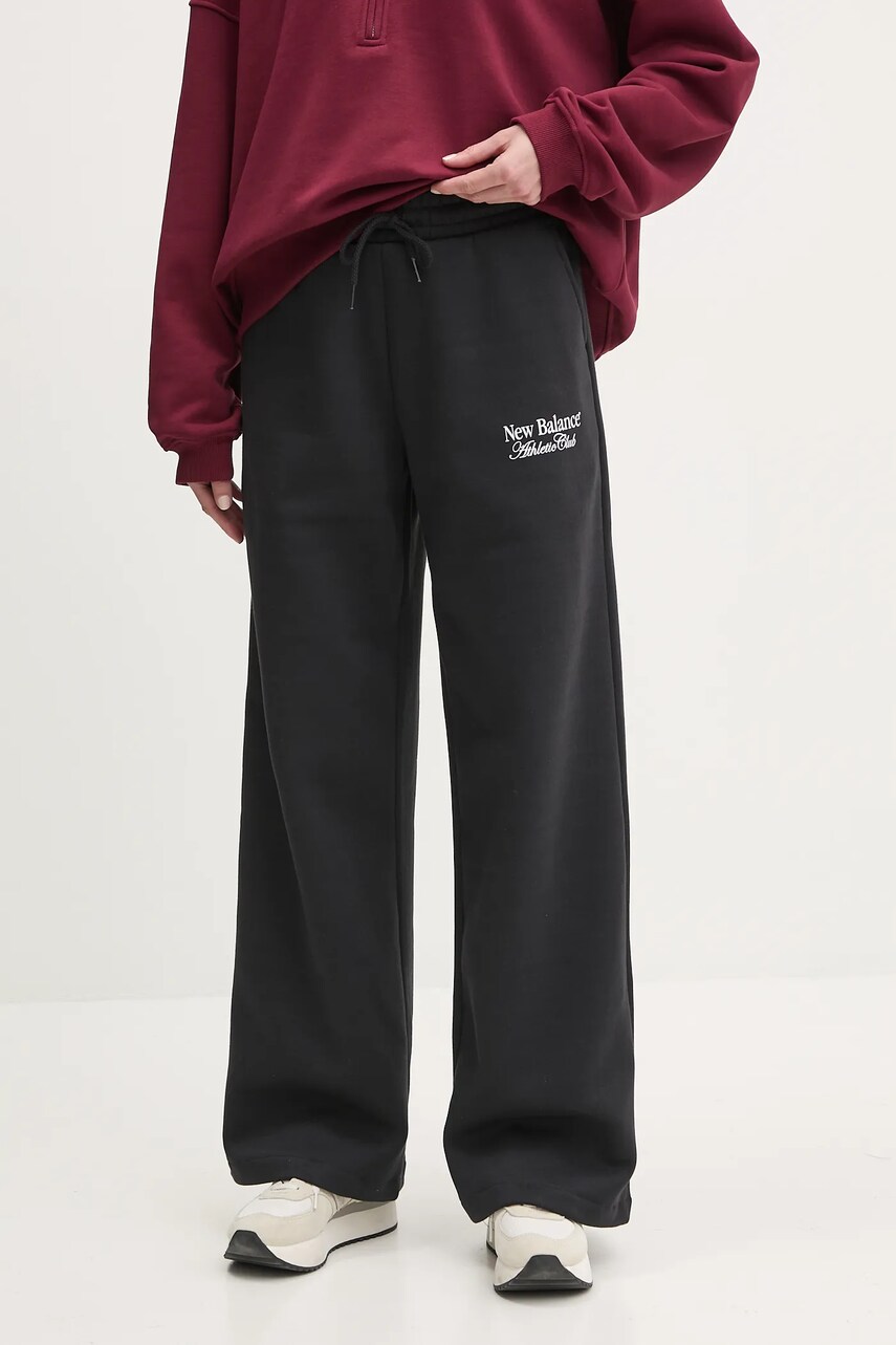 Levně Tepláky New Balance dámské, černá barva, hladké, WP51954BK