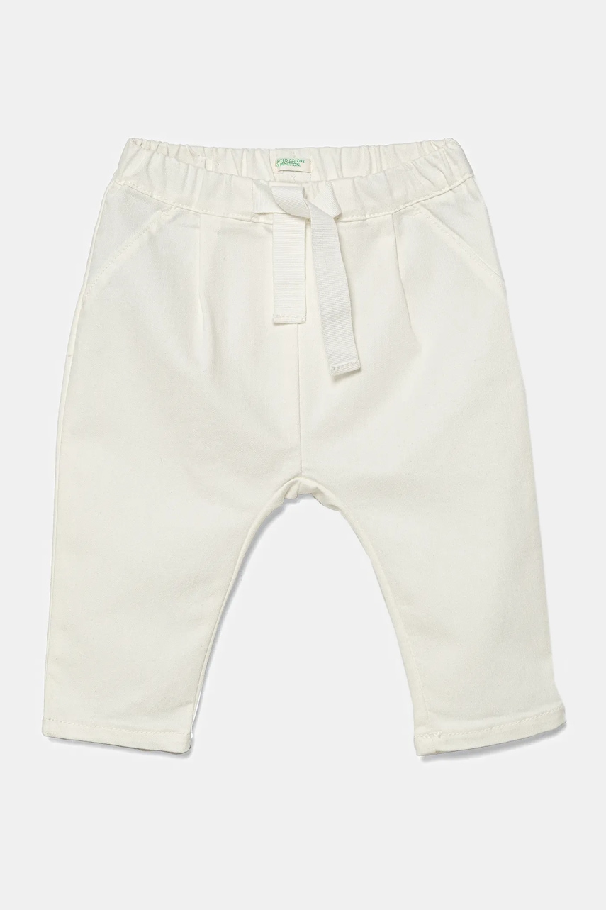 United Colors of Benetton pantaloni bebe culoarea bej, uni, 4U40AF019 United Colors of Benetton pantaloni bebe culoarea bej, uni, 4U40AF019