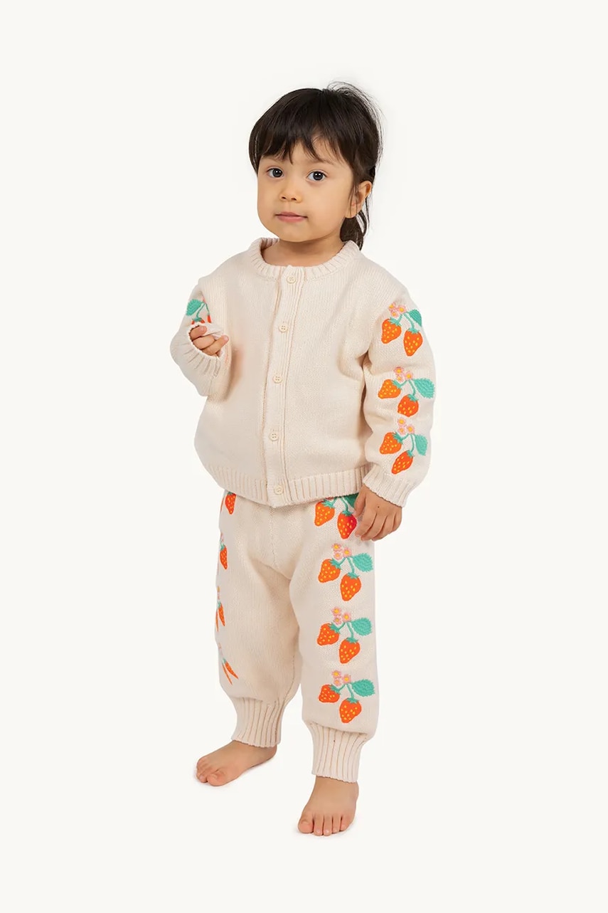 Tinycottons pantaloni de trening din bumbac pentru bebeluși STRAWBERRIES BABY KNITTED PANT culoarea bej, cu imprimeu, SS25-303 Tinycottons pantaloni de trening din bumbac pentru bebeluși STRAWBERRIES BABY KNITTED PANT culoarea bej, cu imprimeu, SS25-303