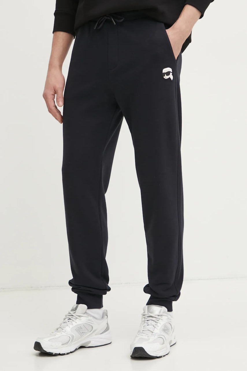 Karl Lagerfeld pantaloni de trening barbati, culoarea negru, cu imprimeu, 551900.705713 Karl Lagerfeld pantaloni de trening barbati, culoarea negru, cu imprimeu, 551900.705713